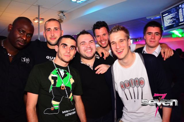 Cliquer pour voir l'image en taille réelle