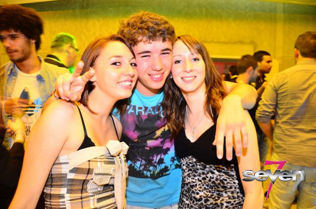 Cliquer pour voir l'image en taille réelle