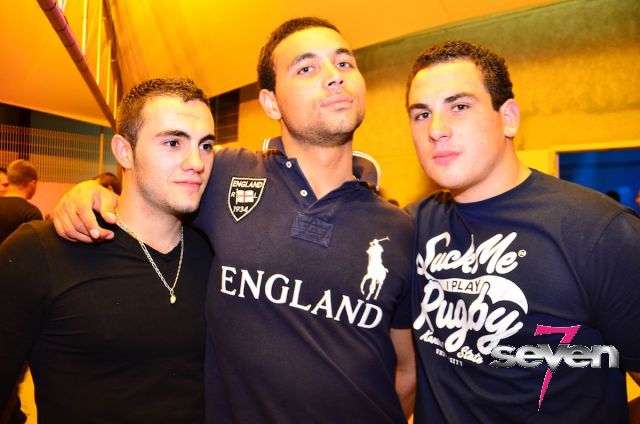 Cliquer pour voir l'image en taille réelle