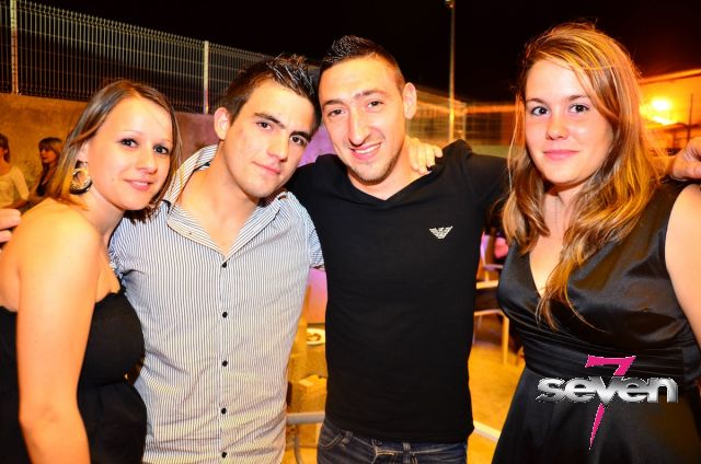 Cliquer pour voir l'image en taille réelle