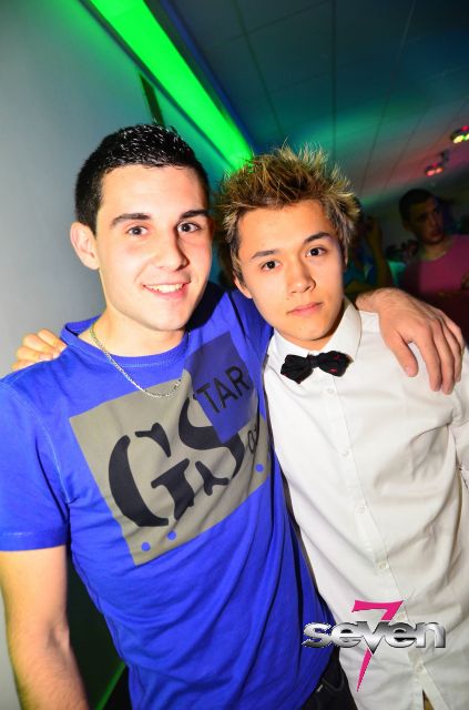 Cliquer pour voir l'image en taille réelle