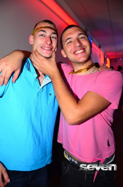 Cliquer pour voir l'image en taille réelle