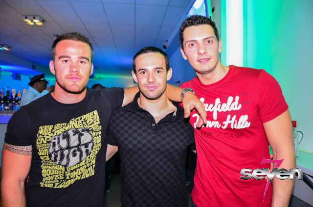 Cliquer pour voir l'image en taille réelle