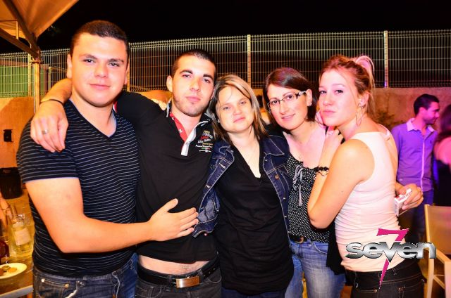 Cliquer pour voir l'image en taille réelle