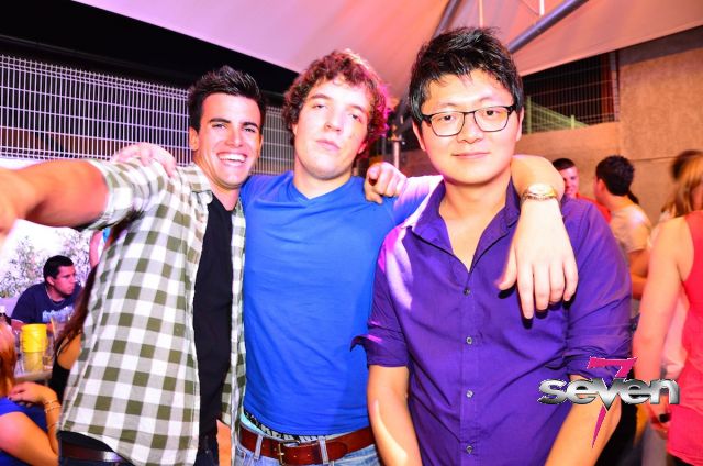 Cliquer pour voir l'image en taille réelle