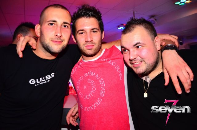 Cliquer pour voir l'image en taille réelle