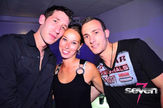 Cliquer pour voir l'image en taille réelle