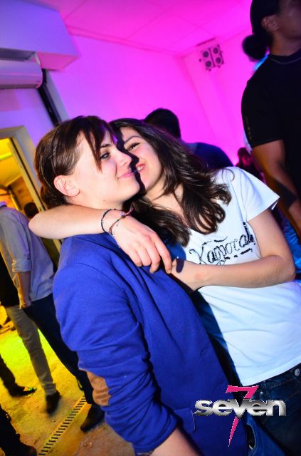 Cliquer pour voir l'image en taille réelle