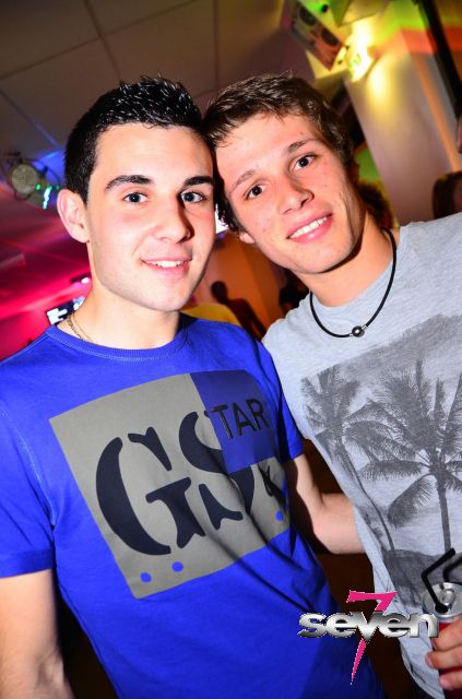 Cliquer pour voir l'image en taille réelle