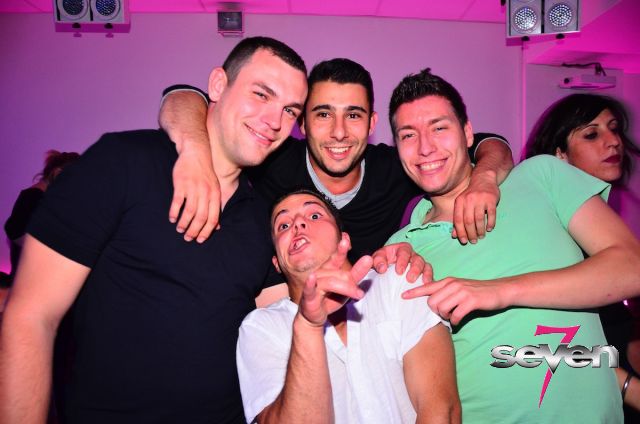 Cliquer pour voir l'image en taille réelle