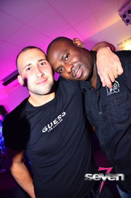 Cliquer pour voir l'image en taille réelle