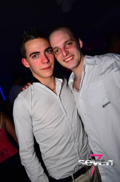 Cliquer pour voir l'image en taille réelle