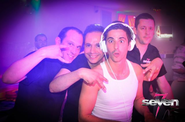 Cliquer pour voir l'image en taille réelle