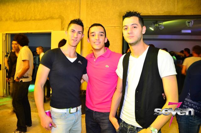 Cliquer pour voir l'image en taille réelle