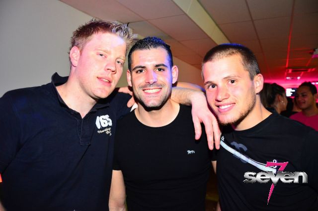 Cliquer pour voir l'image en taille réelle