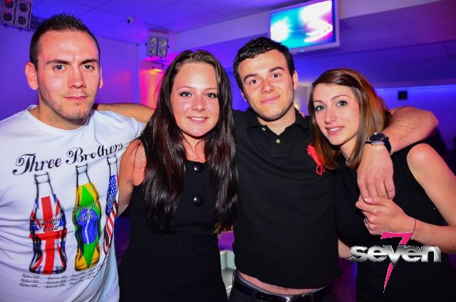 Cliquer pour voir l'image en taille réelle