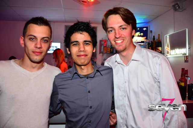 Cliquer pour voir l'image en taille réelle