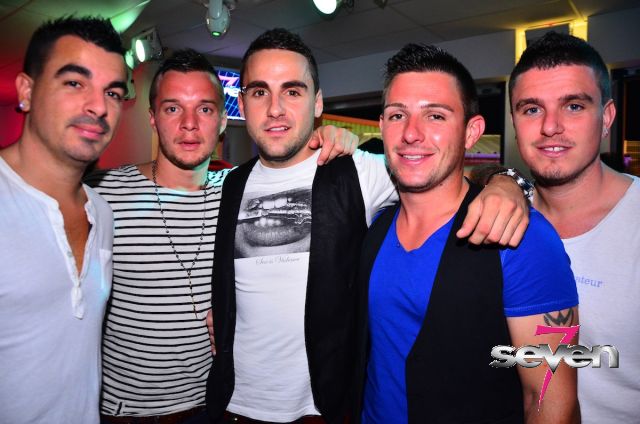 Cliquer pour voir l'image en taille réelle