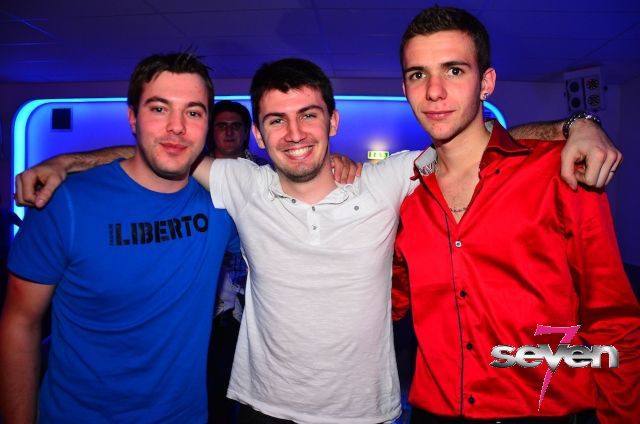 Cliquer pour voir l'image en taille réelle