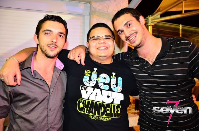 Cliquer pour voir l'image en taille réelle