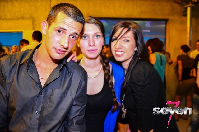 Cliquer pour voir l'image en taille réelle