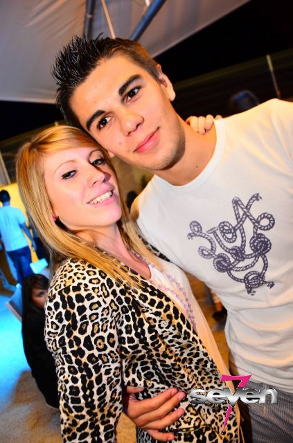 Cliquer pour voir l'image en taille réelle