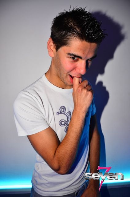 Cliquer pour voir l'image en taille réelle