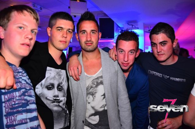 Cliquer pour voir l'image en taille réelle