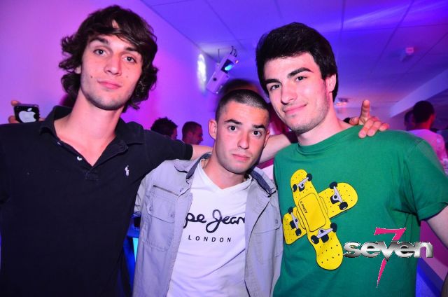 Cliquer pour voir l'image en taille réelle