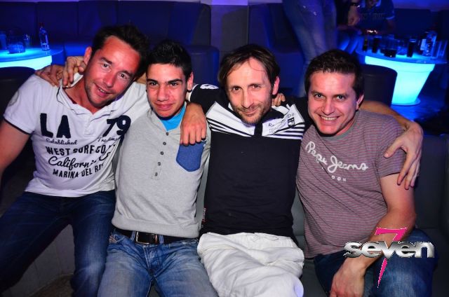 Cliquer pour voir l'image en taille réelle