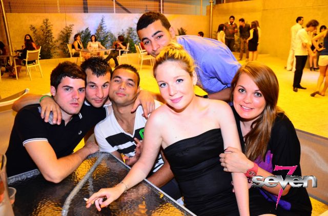 Cliquer pour voir l'image en taille réelle