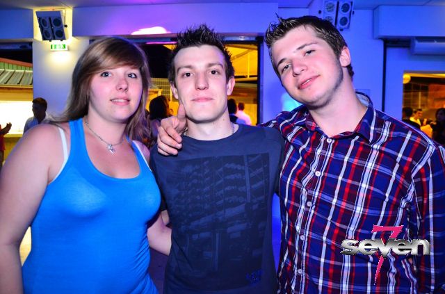 Cliquer pour voir l'image en taille réelle