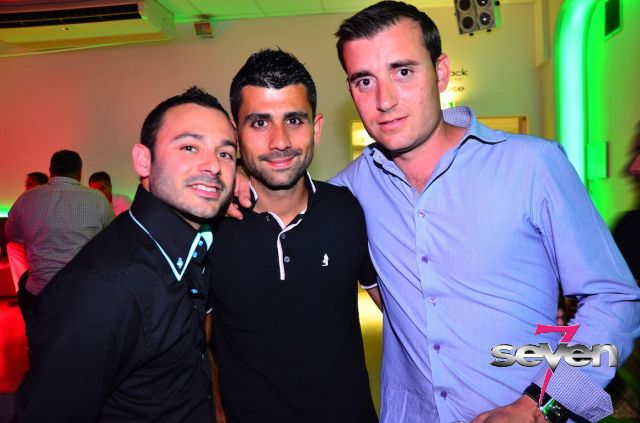 Cliquer pour voir l'image en taille réelle