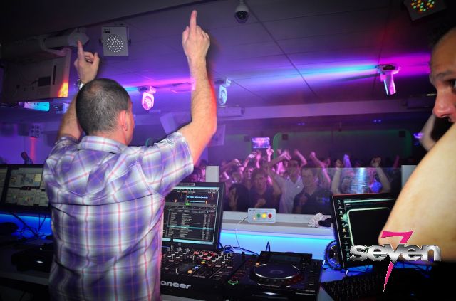 Cliquer pour voir l'image en taille réelle