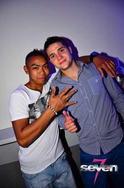 Cliquer pour voir l'image en taille réelle