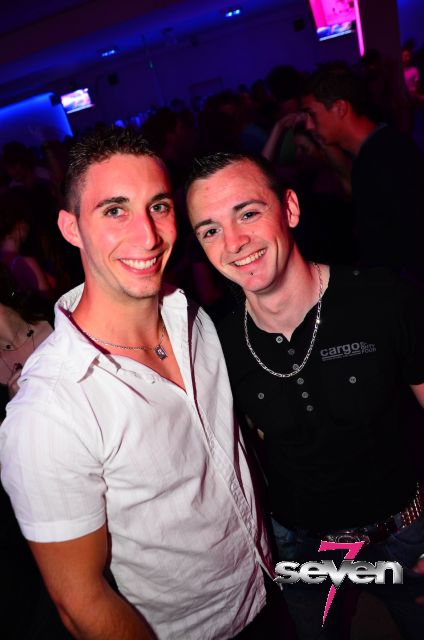 Cliquer pour voir l'image en taille réelle