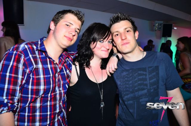 Cliquer pour voir l'image en taille réelle