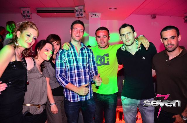 Cliquer pour voir l'image en taille réelle