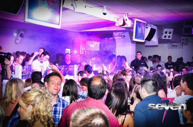 Cliquer pour voir l'image en taille réelle