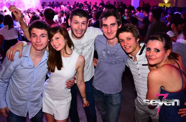 Cliquer pour voir l'image en taille réelle