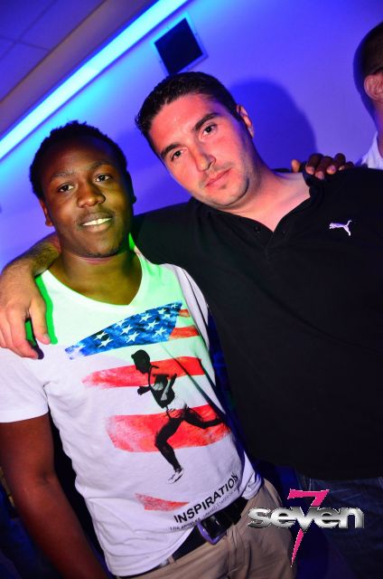 Cliquer pour voir l'image en taille réelle