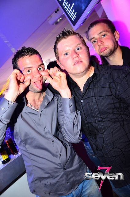 Cliquer pour voir l'image en taille réelle