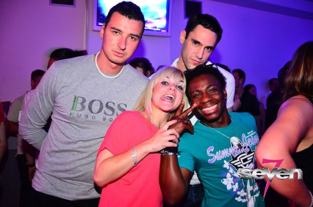 Cliquer pour voir l'image en taille réelle