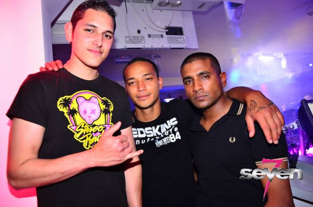 Cliquer pour voir l'image en taille réelle