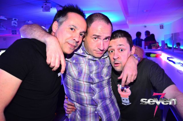 Cliquer pour voir l'image en taille réelle