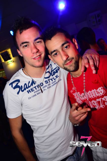 Cliquer pour voir l'image en taille réelle