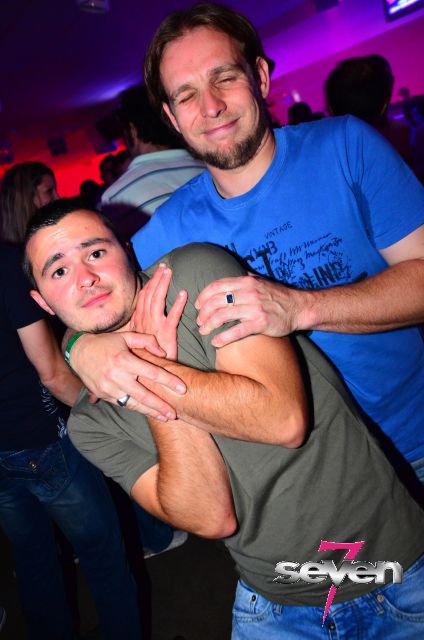 Cliquer pour voir l'image en taille réelle