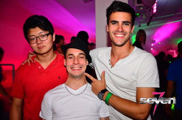 Cliquer pour voir l'image en taille réelle