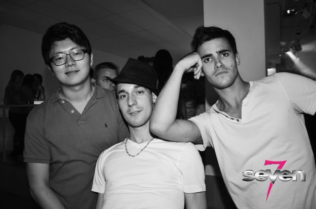 Cliquer pour voir l'image en taille réelle