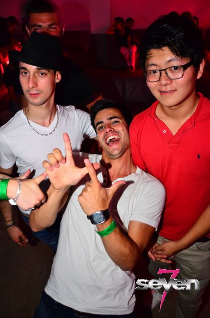 Cliquer pour voir l'image en taille réelle